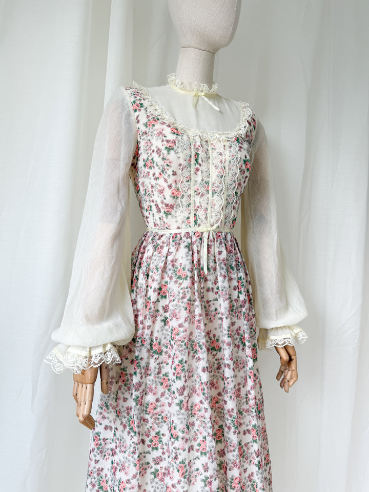 Stunning Precious Lace Trimmed 70s Cotton Maxi Dress