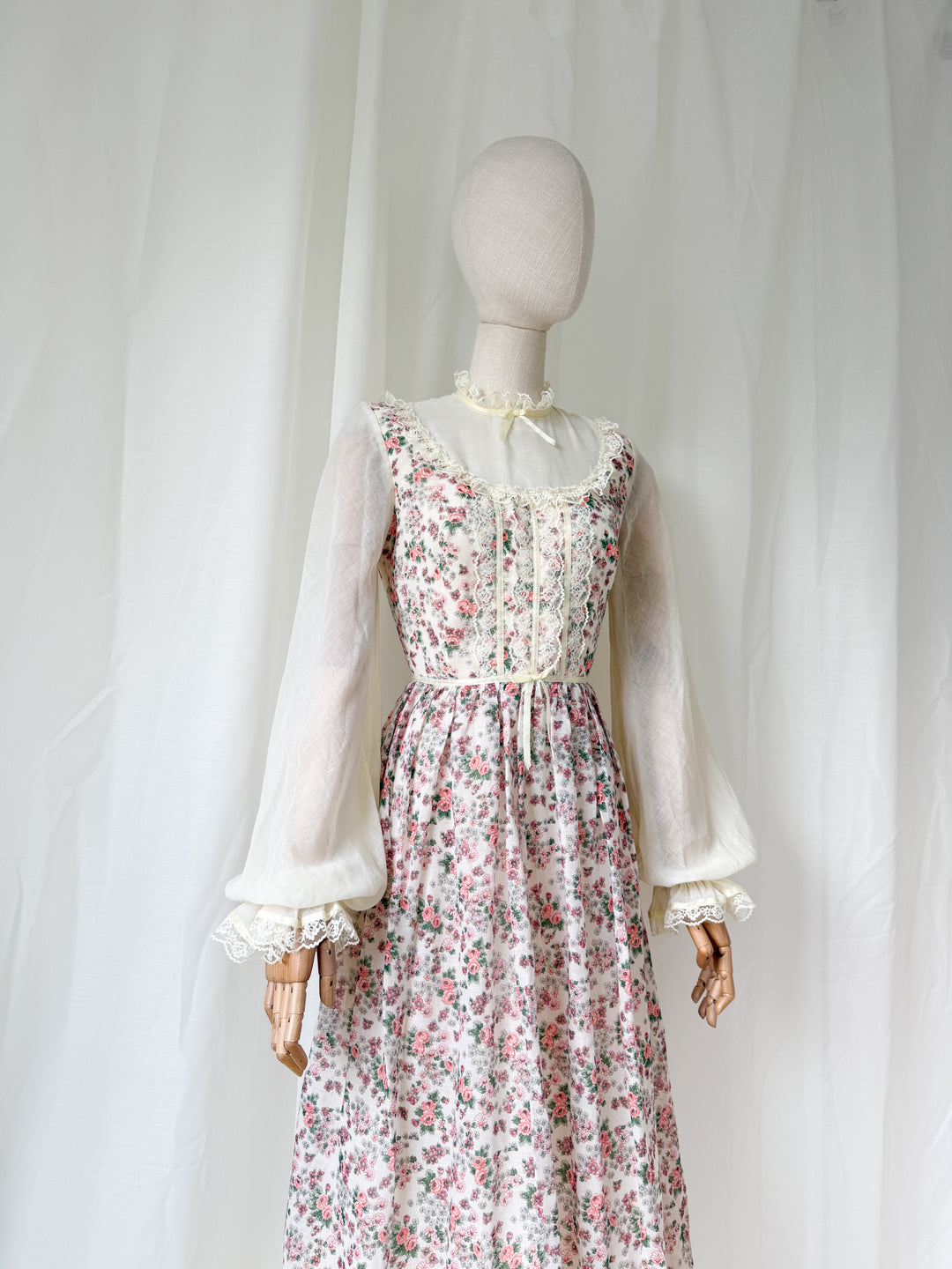 Stunning Precious Lace Trimmed 70s Cotton Maxi Dress