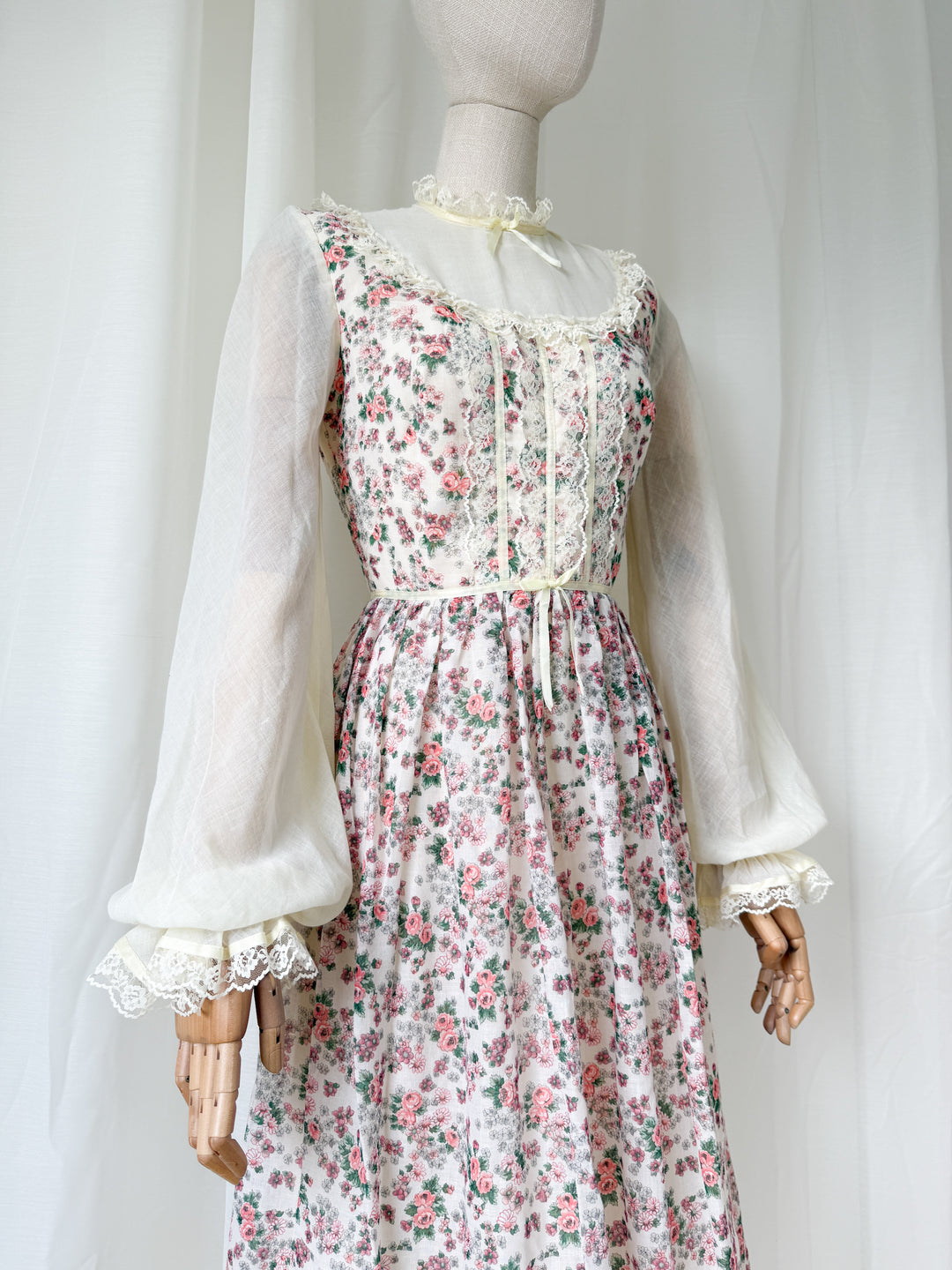 Stunning Precious Lace Trimmed 70s Cotton Maxi Dress