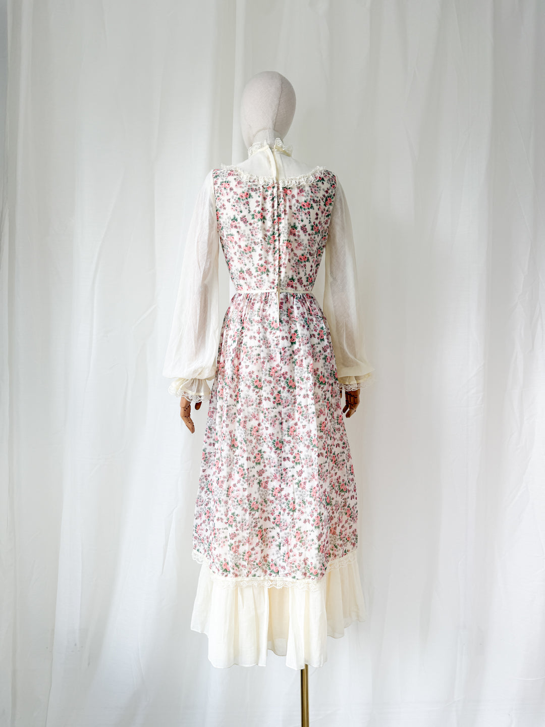 Stunning Precious Lace Trimmed 70s Cotton Maxi Dress