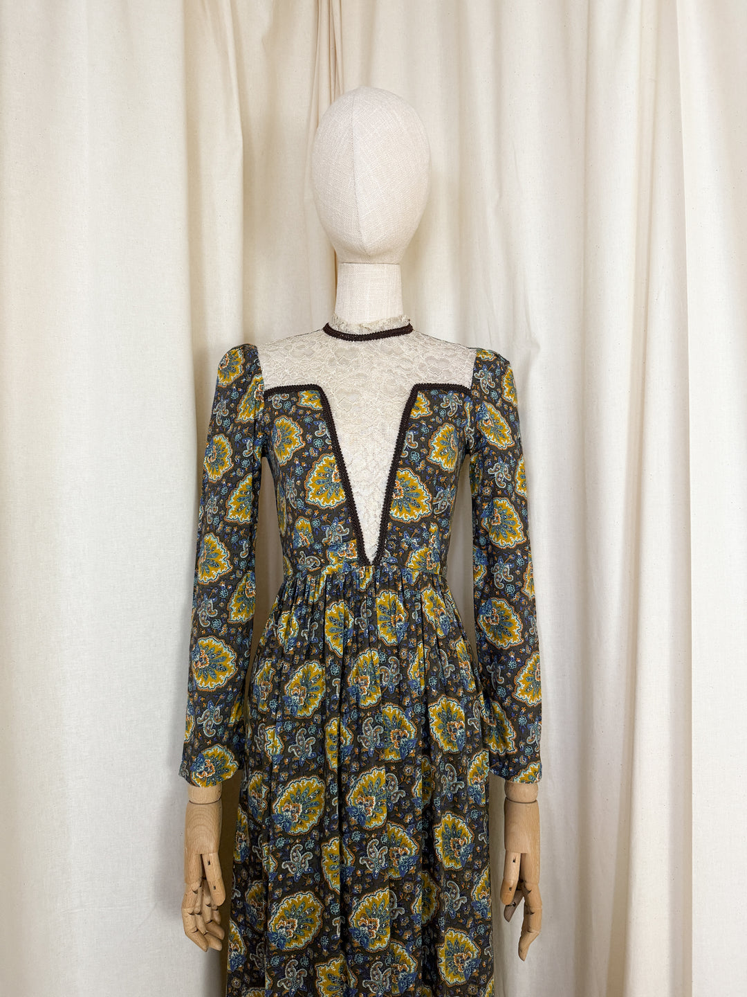 Stunning Rare Lace Panelled Brown 1970s Cotton Maxi Dress