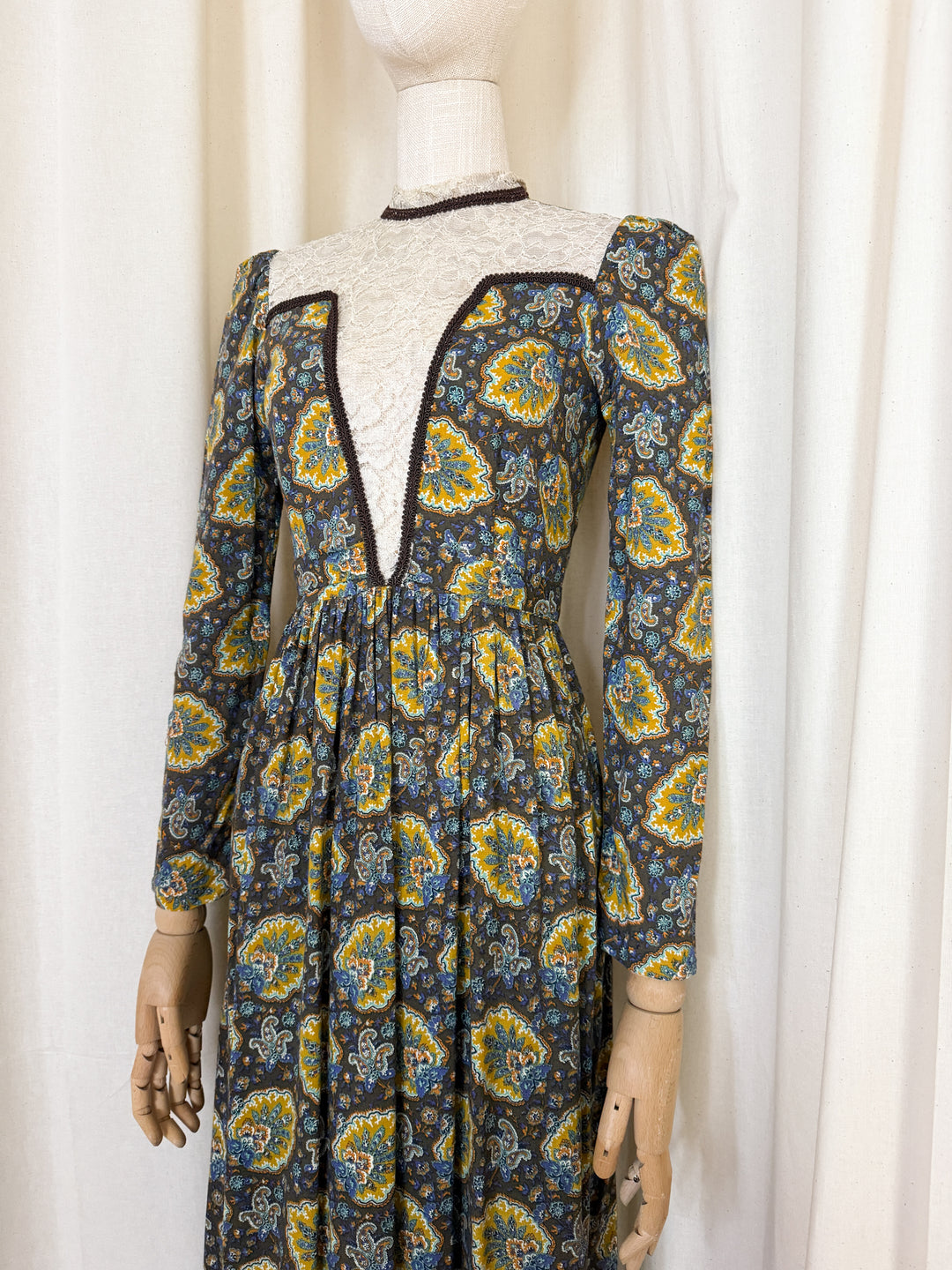 Stunning Rare Lace Panelled Brown 1970s Cotton Maxi Dress