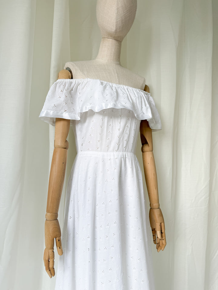 Divine 70s Cotton Broderie Anglaise Frill Neckline White Maxi Dress
