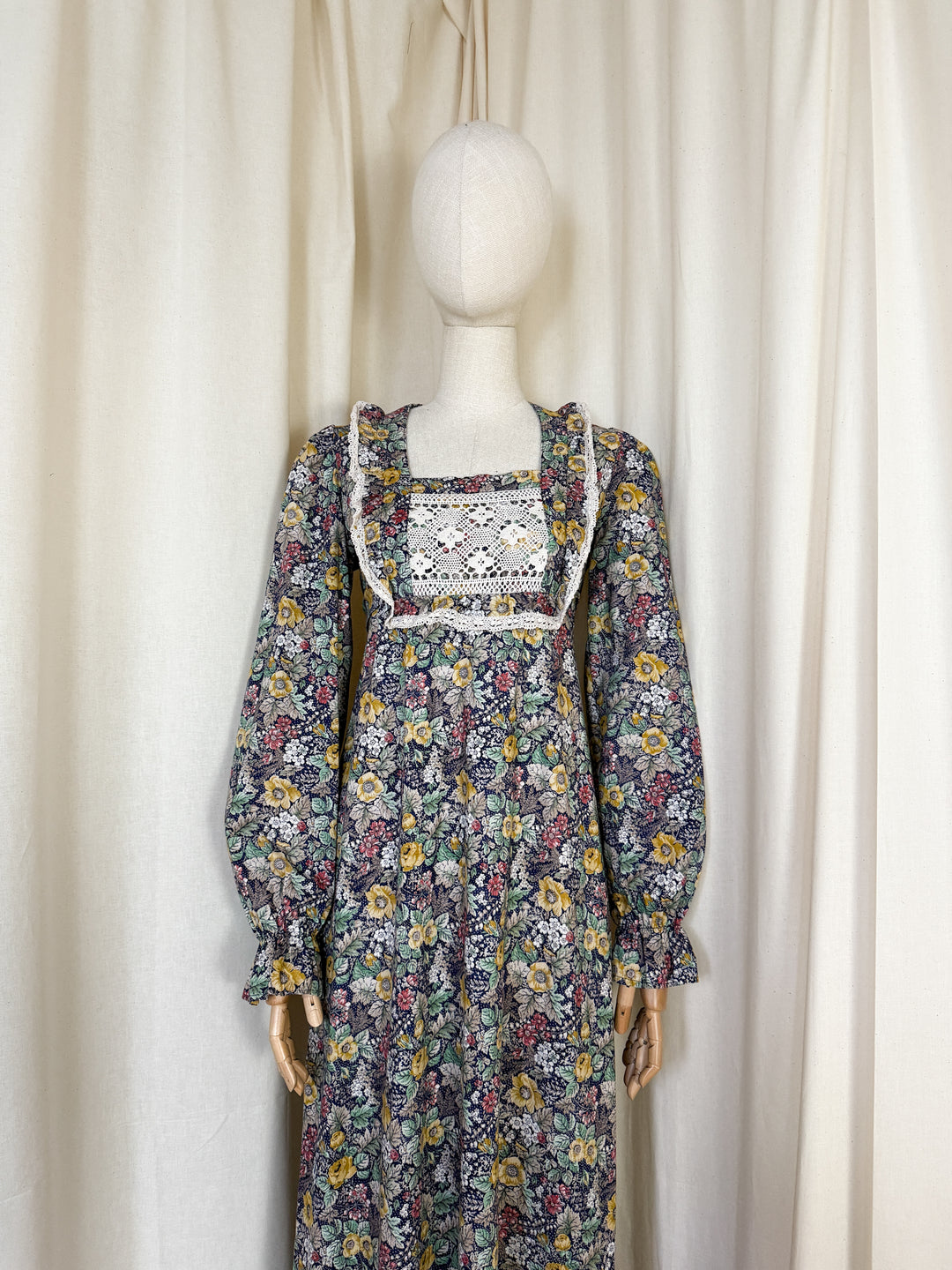 Precious Rare 1970s Monet London Lace Bodice Floral Cotton Maxi Dress