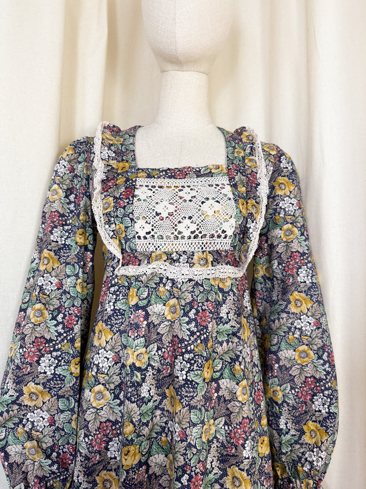 Precious Rare 1970s Monet London Lace Bodice Floral Cotton Maxi Dress