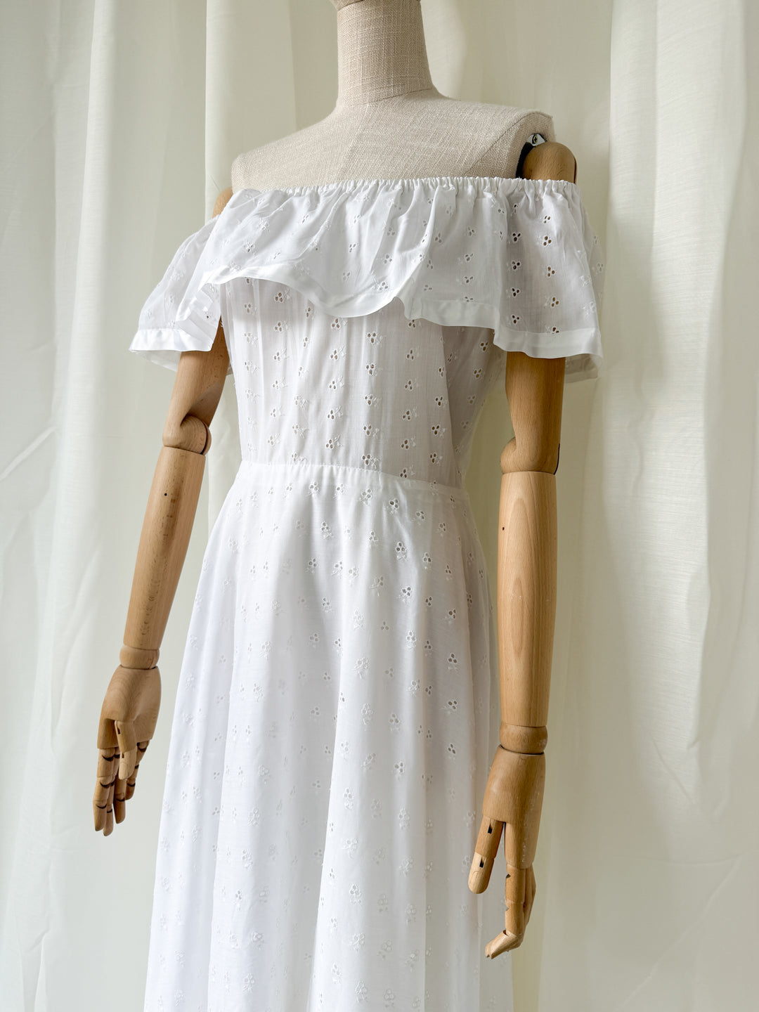 Divine 70s Cotton Broderie Anglaise Frill Neckline White Maxi Dress
