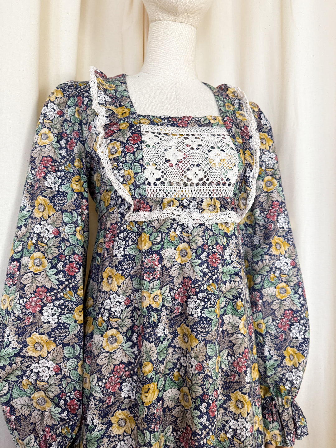 Precious Rare 1970s Monet London Lace Bodice Floral Cotton Maxi Dress