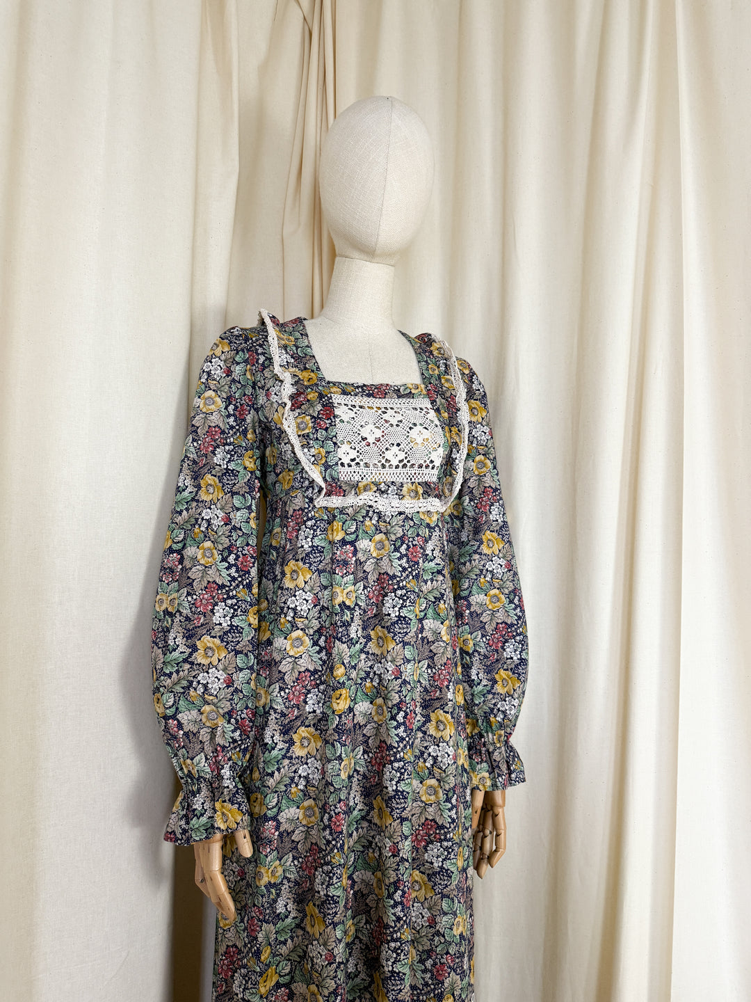 Precious Rare 1970s Monet London Lace Bodice Floral Cotton Maxi Dress