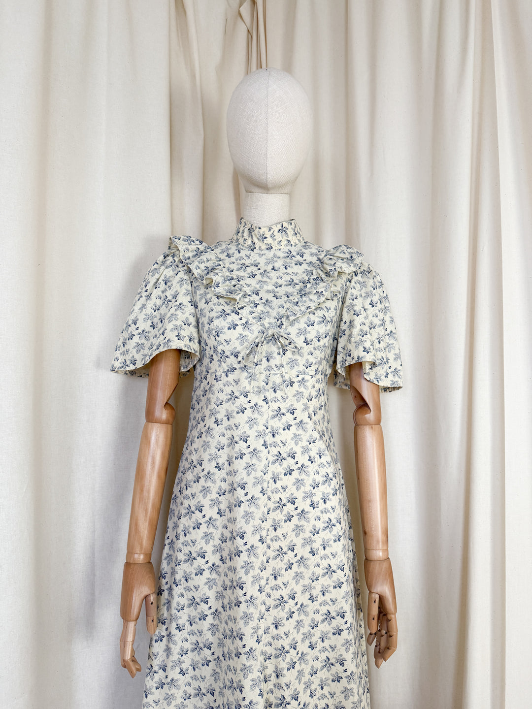 Beautiful 1970s Maple Leaf Cotton Maxi Dress