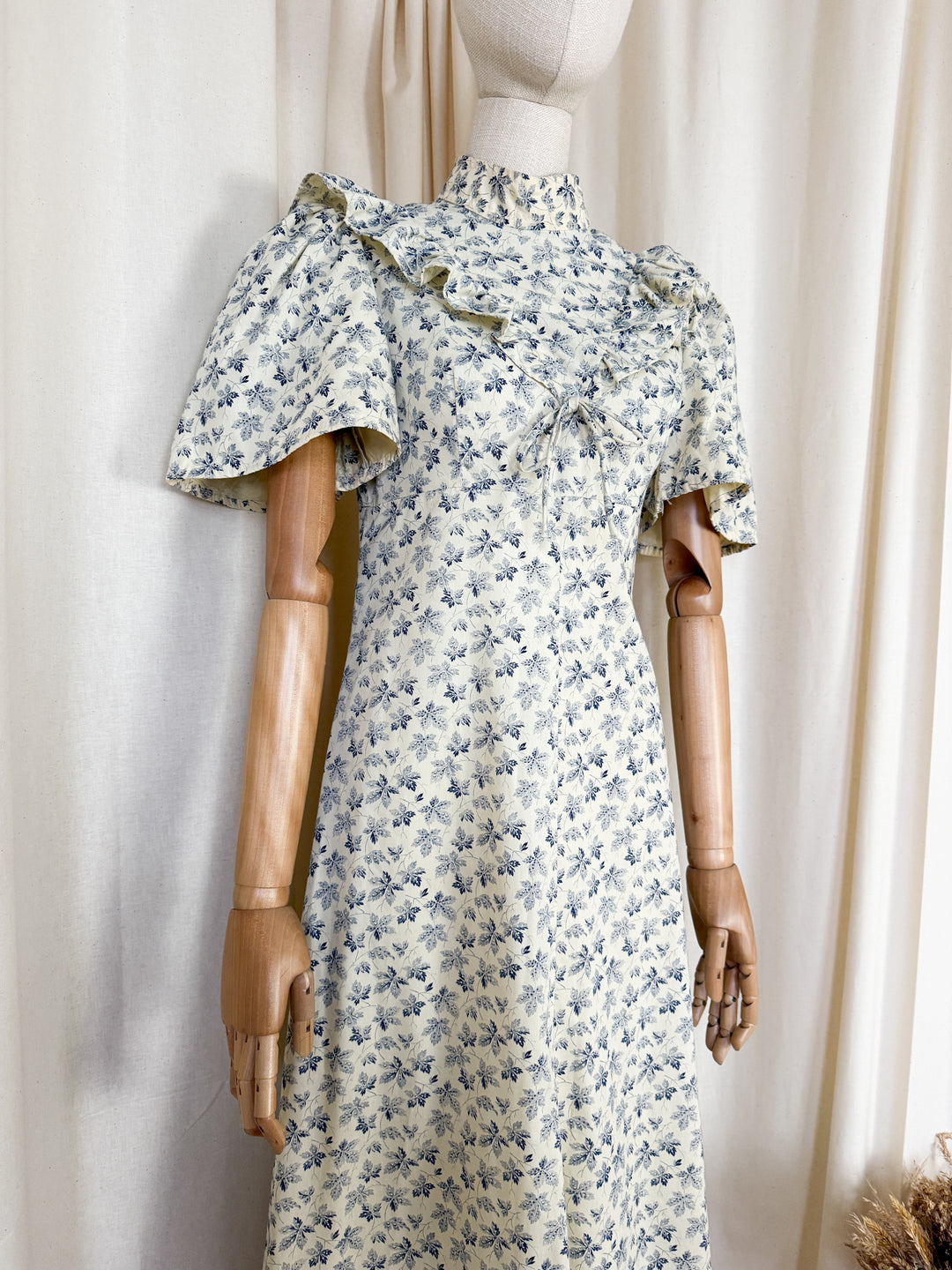 Beautiful 1970s Maple Leaf Cotton Maxi Dress