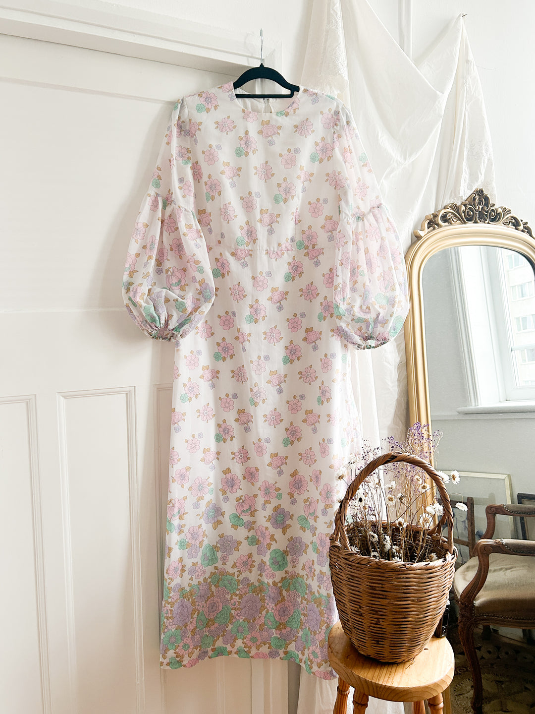 PRETTY 1970S COTTON LANTERN SLEEVE PRAIRIE DRESS