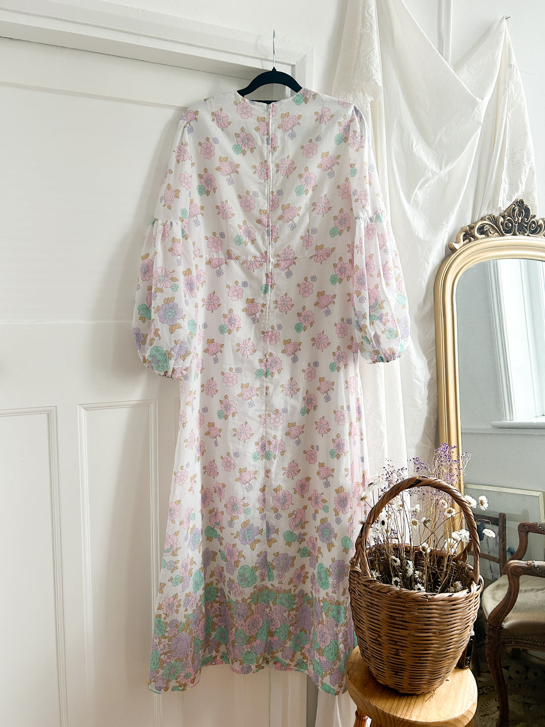 PRETTY 1970S COTTON LANTERN SLEEVE PRAIRIE DRESS