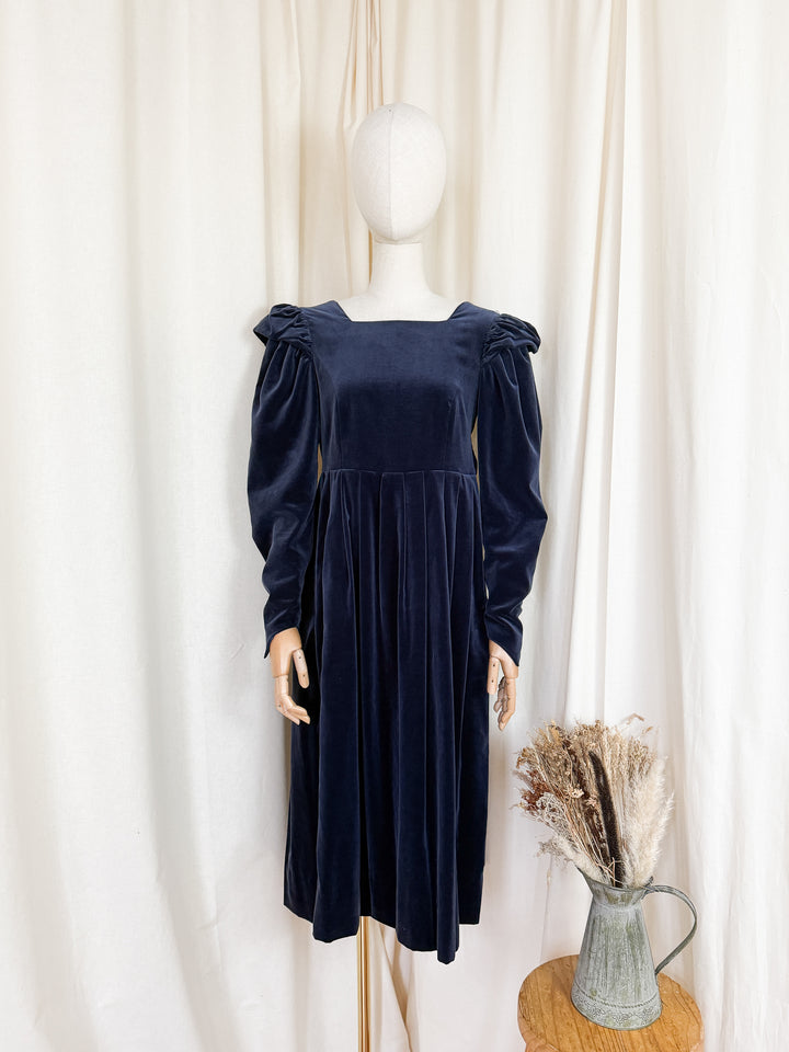 Breathtaking Rare Early 80s Cotton Velvet Laura Ashley Midi Dress