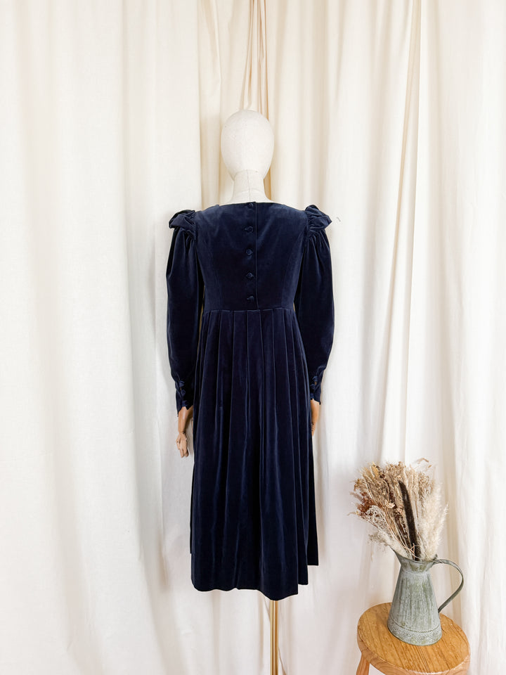 Breathtaking Rare Early 80s Cotton Velvet Laura Ashley Midi Dress