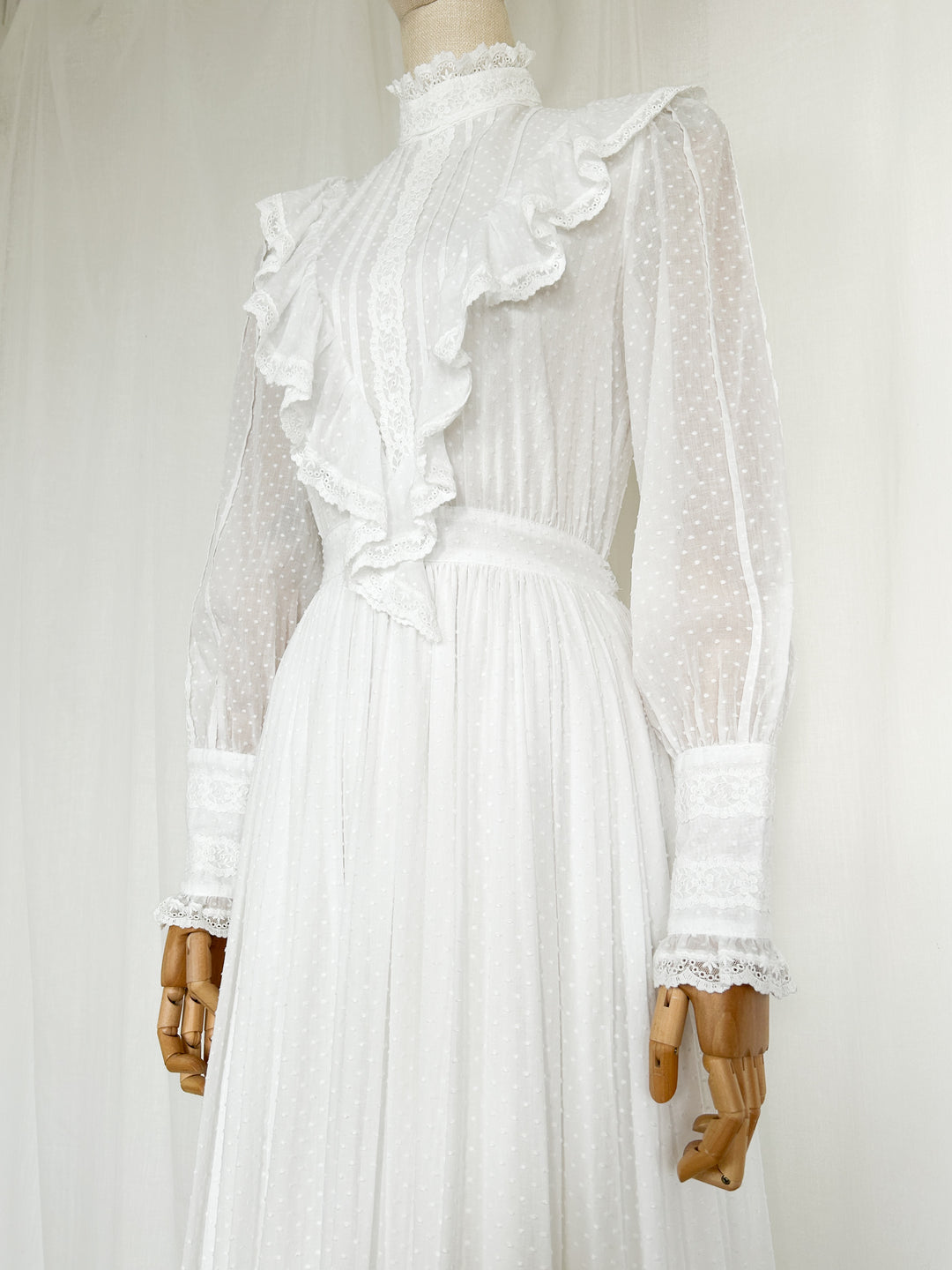RARE LATE 1970S LAURA ASHLEY COTTON VOILE WEDDING GOWN