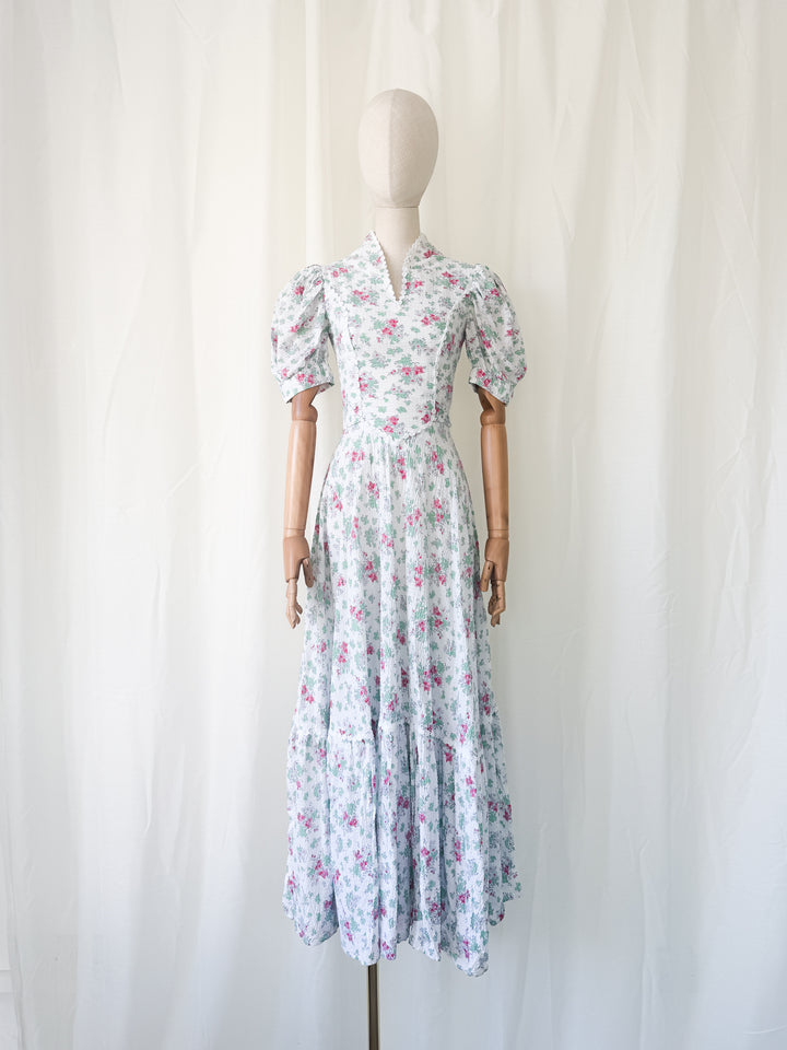 Beautiful Divine 70s Seersucker Cotton Floral Maxi Dress