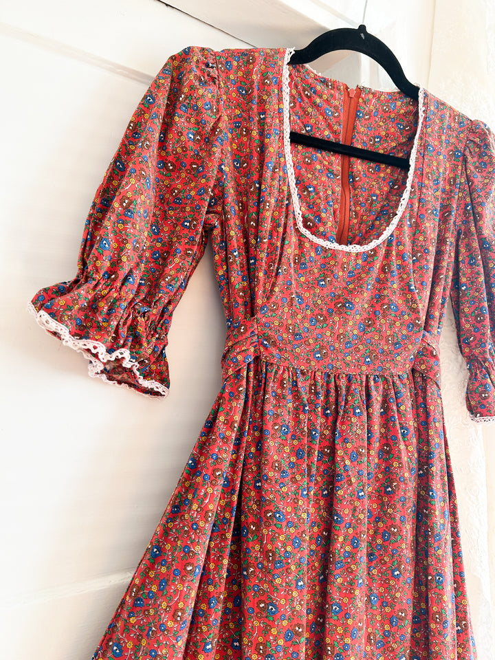 STUNNING RED BOHEMIAN FLORAL COTTON PRAIRIE DRESS BY ENGLISH LADY