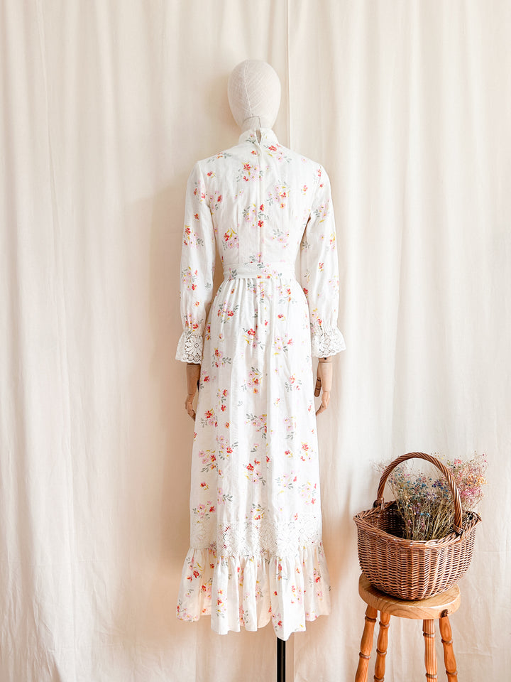 The Posy ~ beautiful rare 1970s Vicky Vaughn seersucker cotton prairie dress