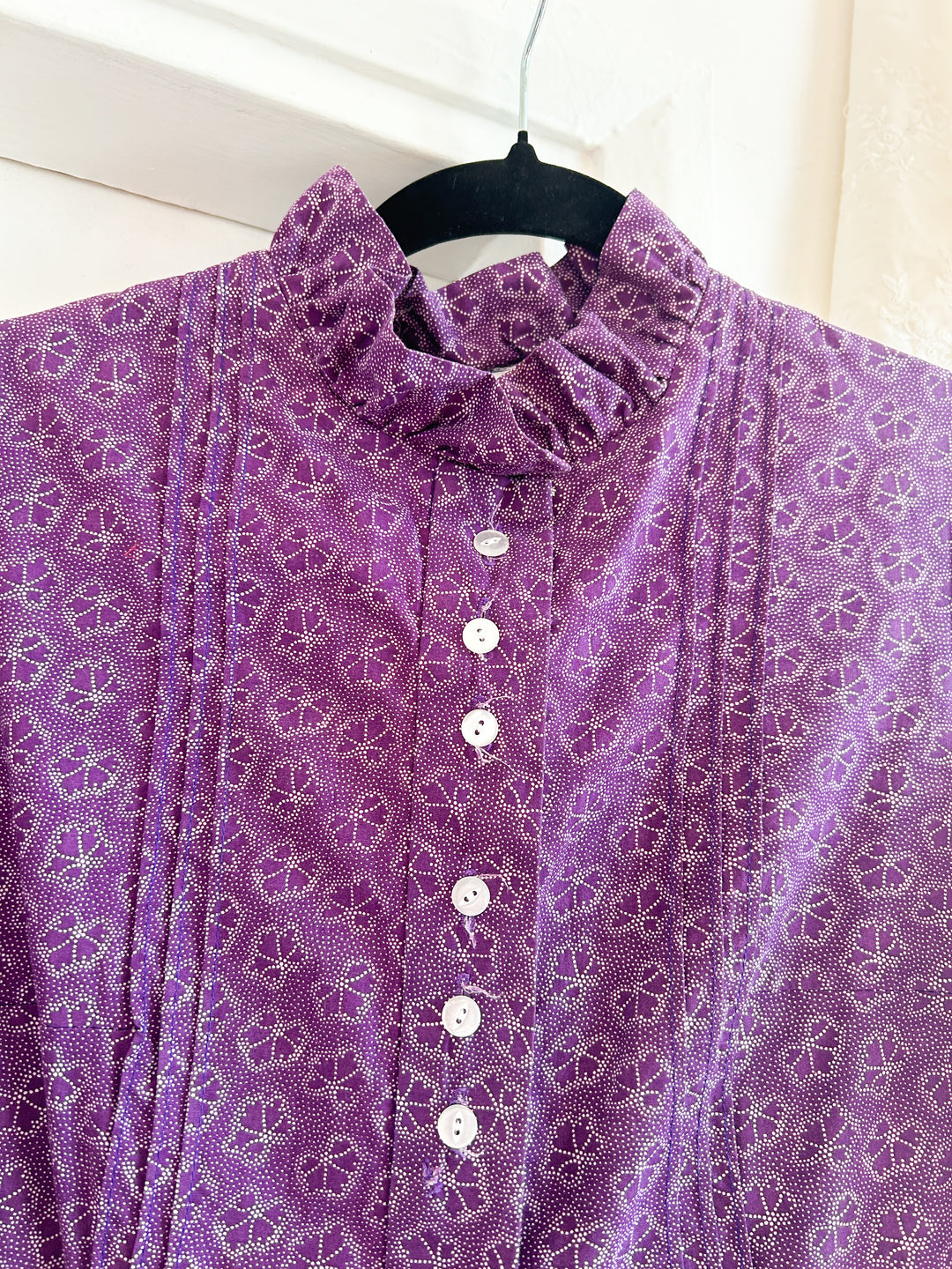 GORGEOUS PURPLE 1970S COTTON PRAIRIE DRESS BY ETAM