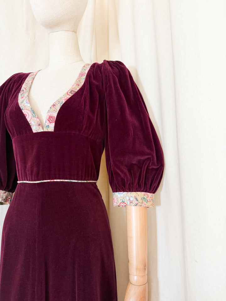 Breathtaking Precious Holy Grail Rare 1970s Valerie Goad Velvet Maxi Dress