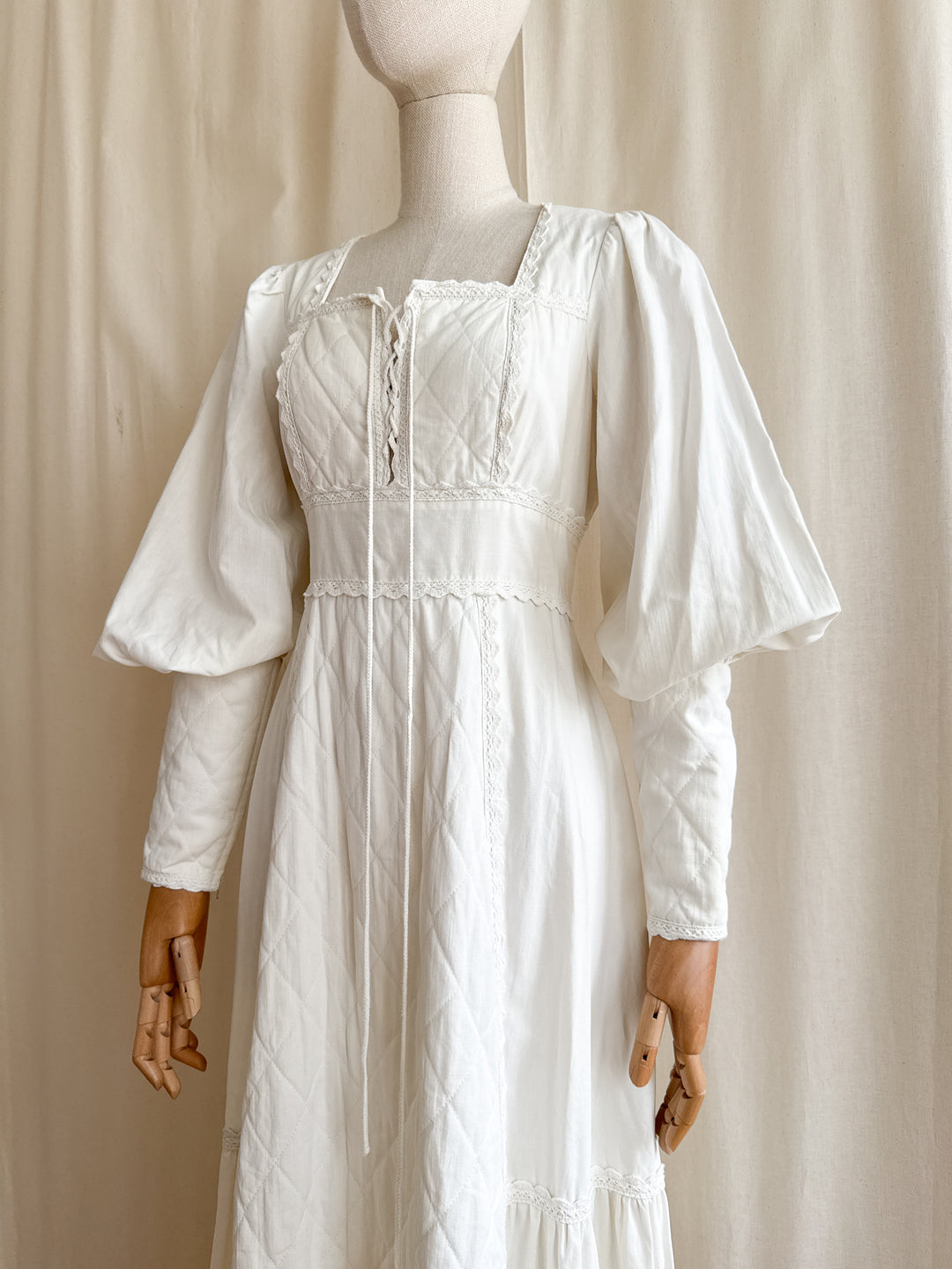 Beautiful Precious 70s Holy Grail Rare Calico Cotton Corset Bust Maxi Dress by Gunne Sax