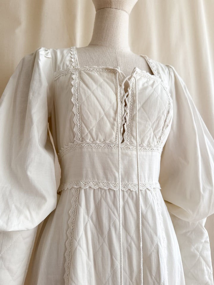 Beautiful Precious 70s Holy Grail Rare Calico Cotton Corset Bust Maxi Dress by Gunne Sax
