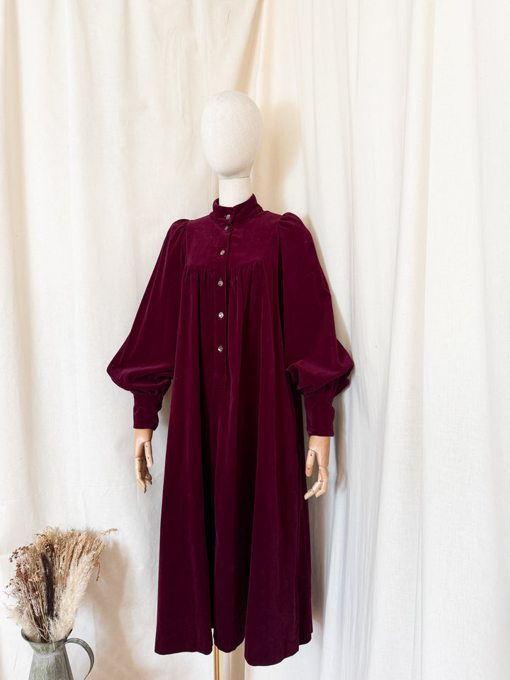 Precious Holy Grail Rare 70s Laura Ashley Velvet Smock Dress