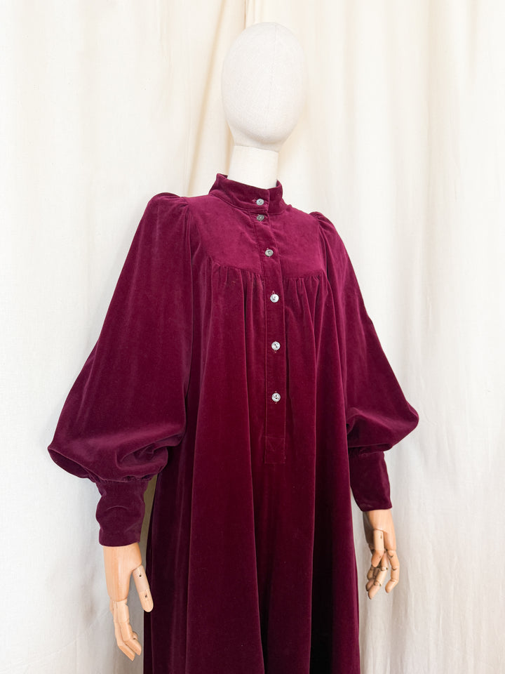 Precious Holy Grail Rare 70s Laura Ashley Velvet Smock Dress