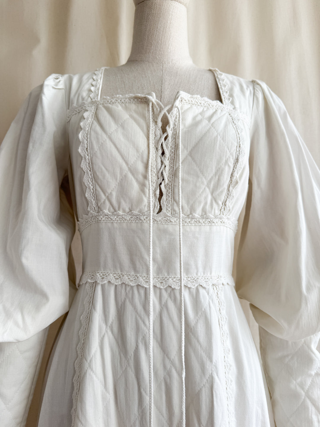 Beautiful Precious 70s Holy Grail Rare Calico Cotton Corset Bust Maxi Dress by Gunne Sax