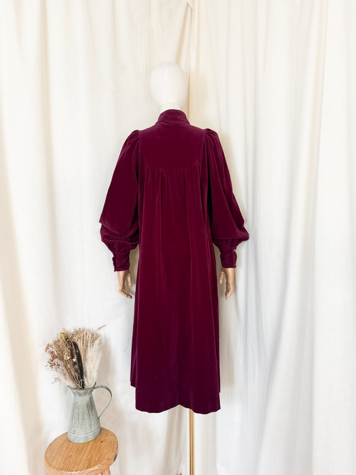 Precious Holy Grail Rare 70s Laura Ashley Velvet Smock Dress