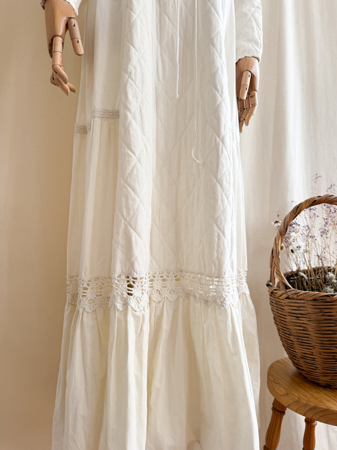 Beautiful Precious 70s Holy Grail Rare Calico Cotton Corset Bust Maxi Dress by Gunne Sax