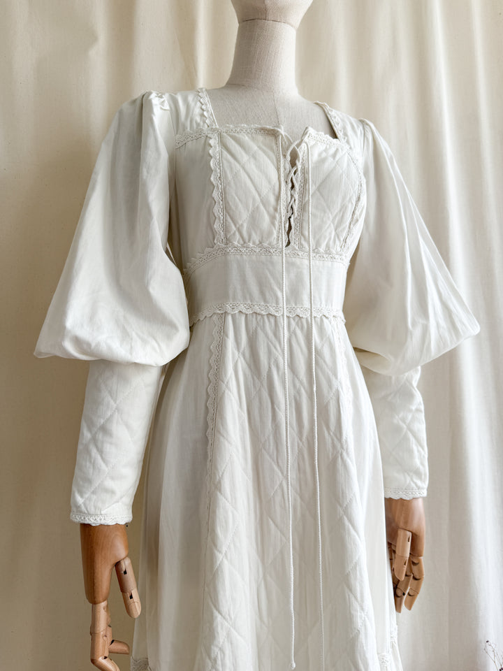 Beautiful Precious 70s Holy Grail Rare Calico Cotton Corset Bust Maxi Dress by Gunne Sax