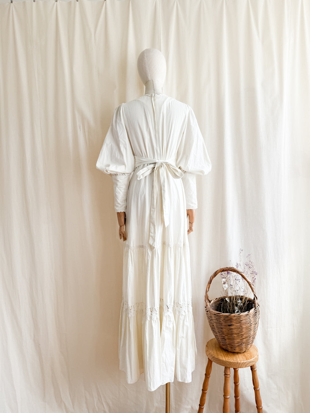 Beautiful Precious 70s Holy Grail Rare Calico Cotton Corset Bust Maxi Dress by Gunne Sax