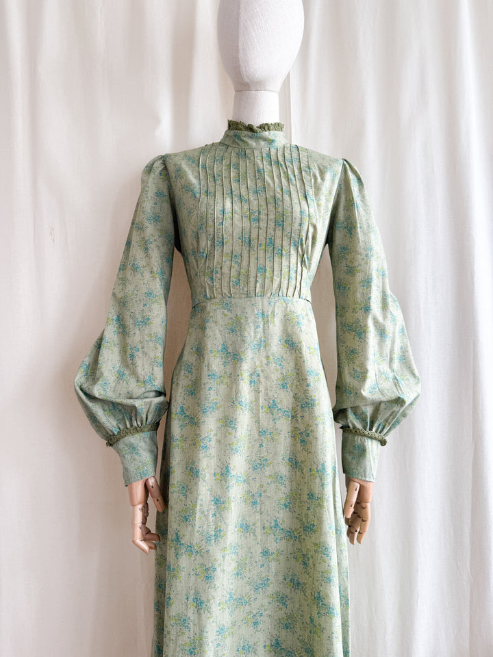 Beautiful Rare 70s Green Soft Cotton Maxi Dress by Zanie