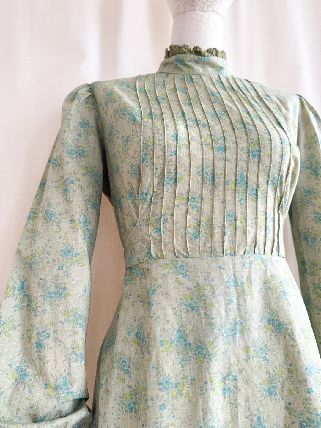 Beautiful Rare 70s Green Soft Cotton Maxi Dress by Zanie