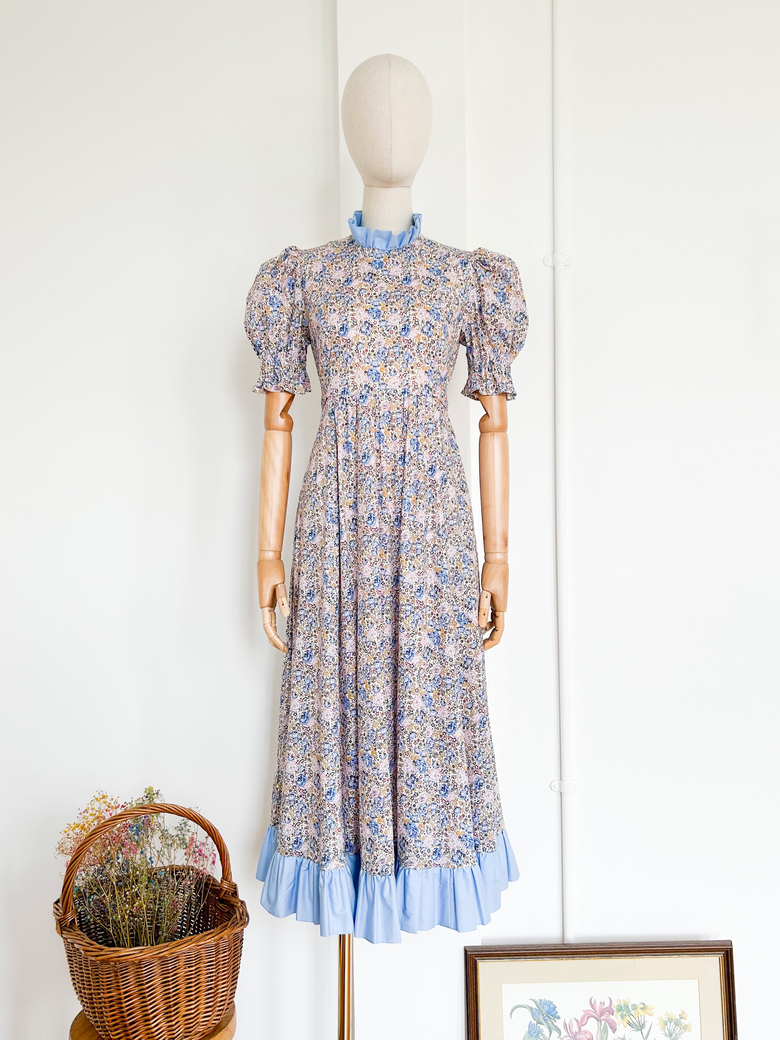 The Mabel Dress – The Pansy Garden