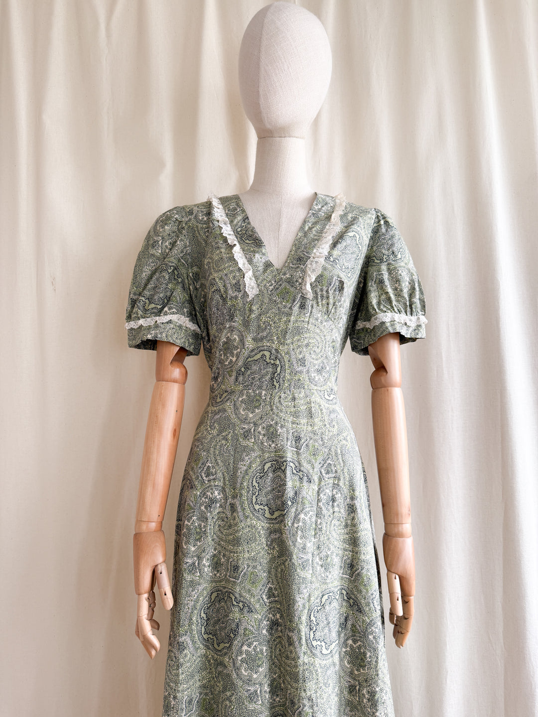 Stunning 70s Soft Green Paisley Print Cotton Maxi Dress