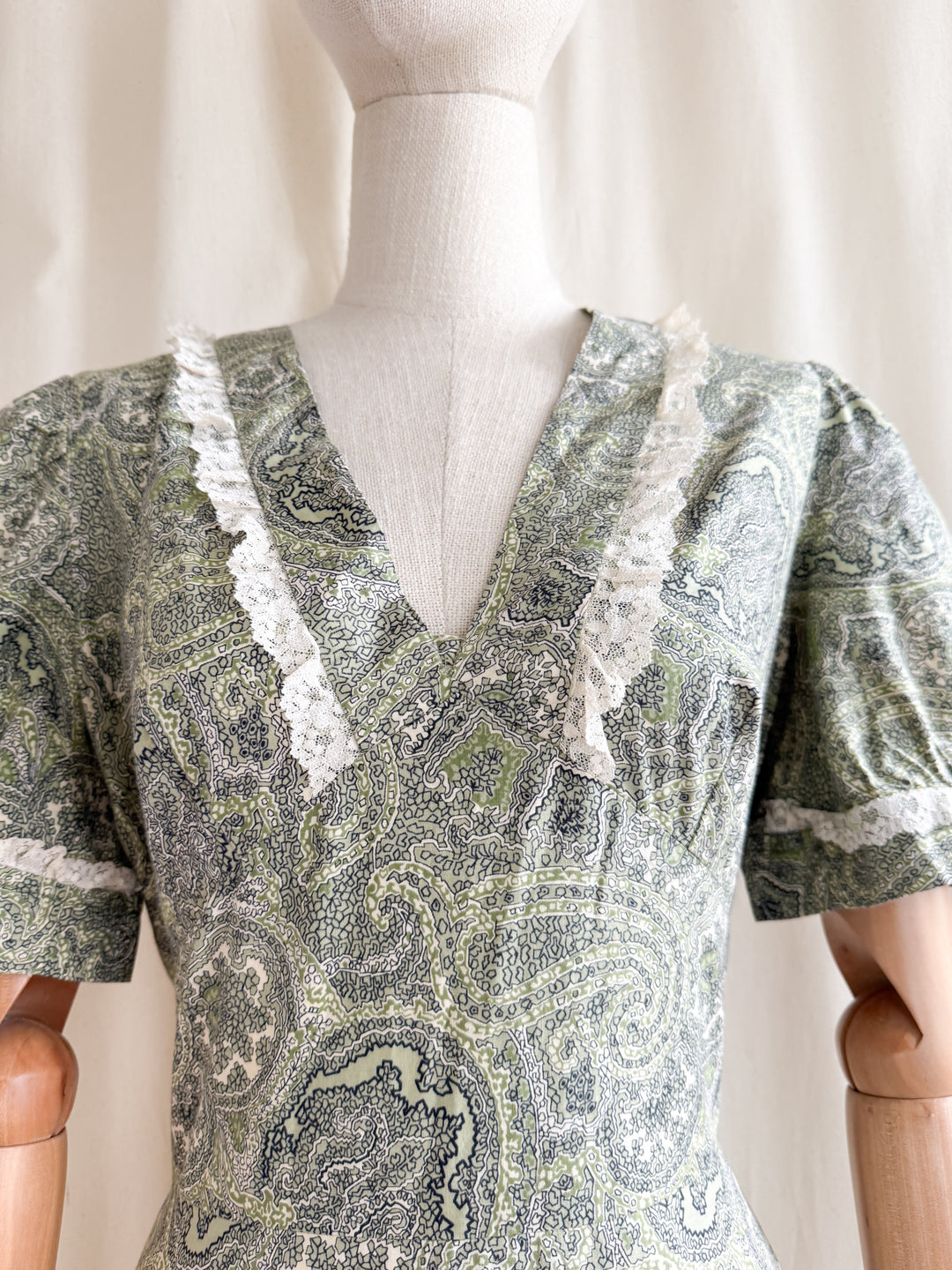 Stunning 70s Soft Green Paisley Print Cotton Maxi Dress