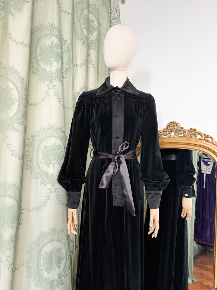 BLACK CAT ~ INSANE HOLY GRAIL RARE 1970S JEAN VARON VELVET MAXI DRESS