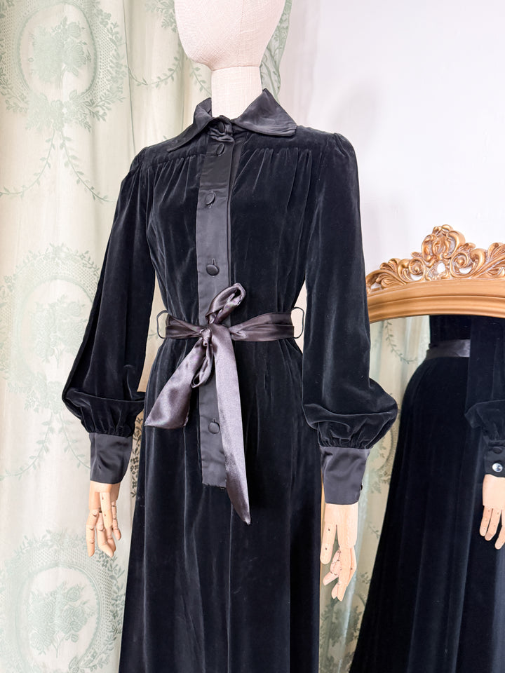 BLACK CAT ~ INSANE HOLY GRAIL RARE 1970S JEAN VARON VELVET MAXI DRESS