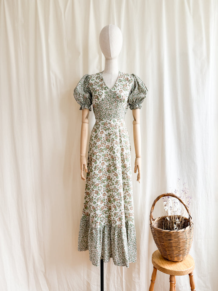 Gorgeous Rare 70s Earthy Green and Brown Floral Cotton Puff Sleeve Maxi Dress