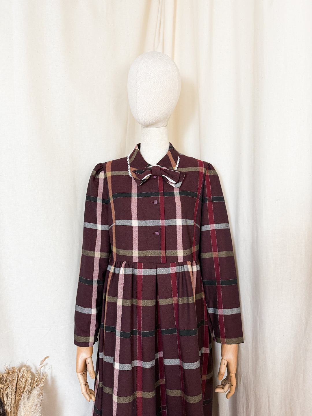 Adorable 80s Wool Blend Plaid Midi Dress