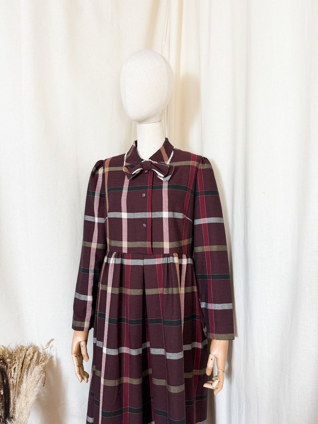 Adorable 80s Wool Blend Plaid Midi Dress