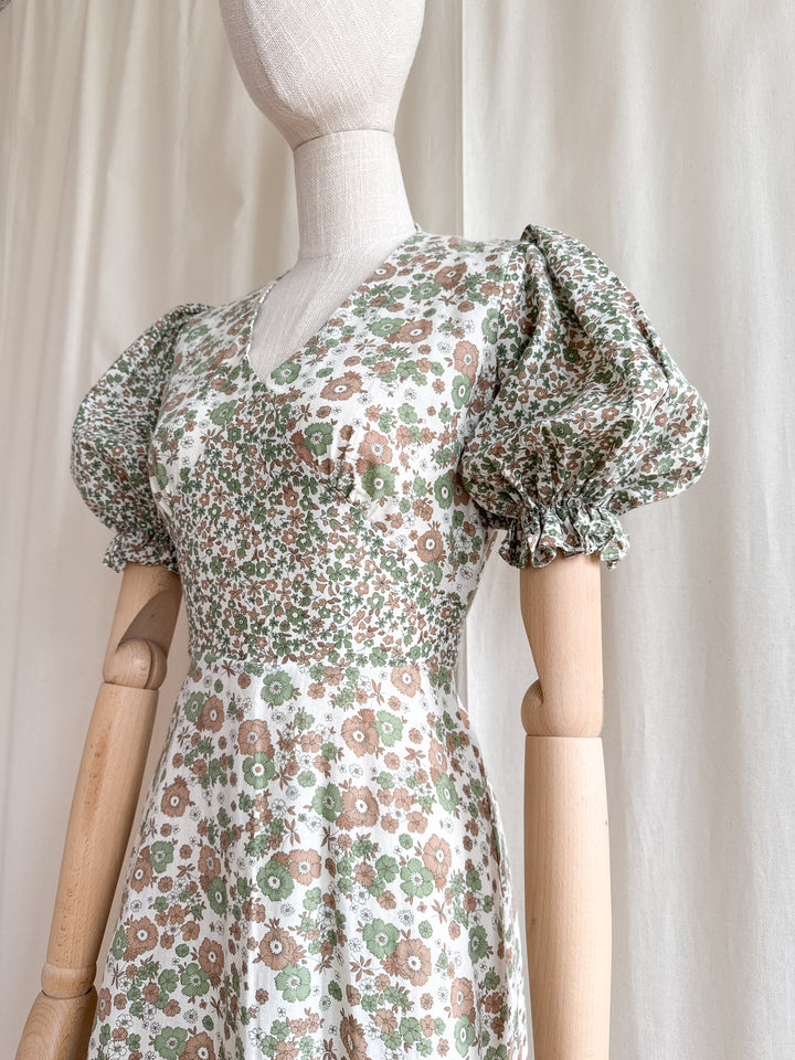 Gorgeous Rare 70s Earthy Green and Brown Floral Cotton Puff Sleeve Maxi Dress