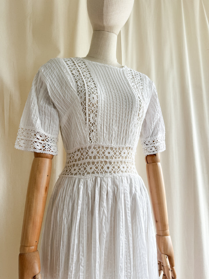 Incredible Precious Holy Grail Rare 70s Pintuck Mexican Lace Trimmed Maxi Dress