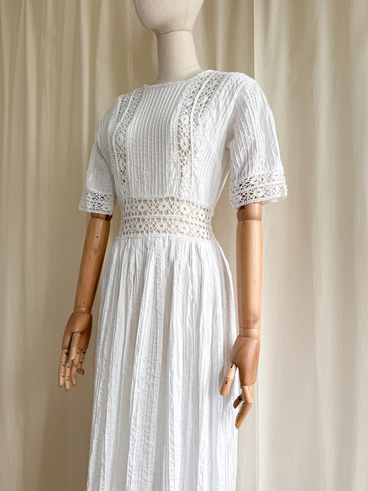 Incredible Precious Holy Grail Rare 70s Pintuck Mexican Lace Trimmed Maxi Dress