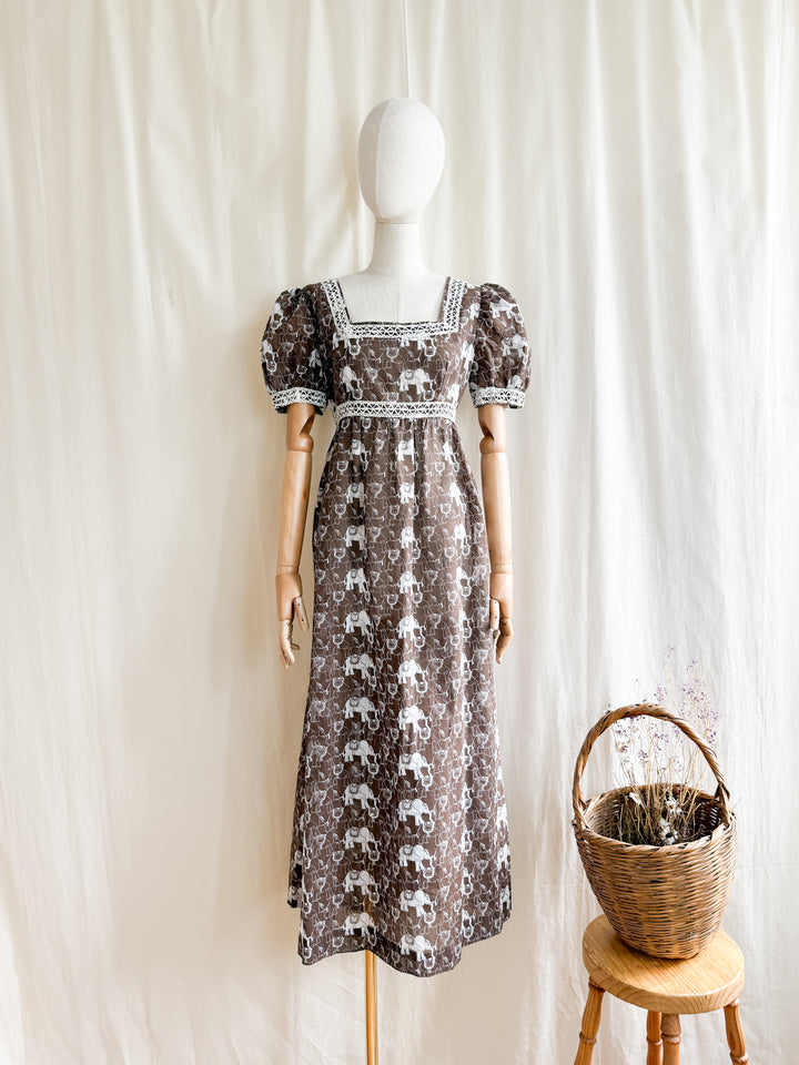 Gorgeous Rare 70s Elephant Print Light Cotton Lace Trimmed Maxi Dress