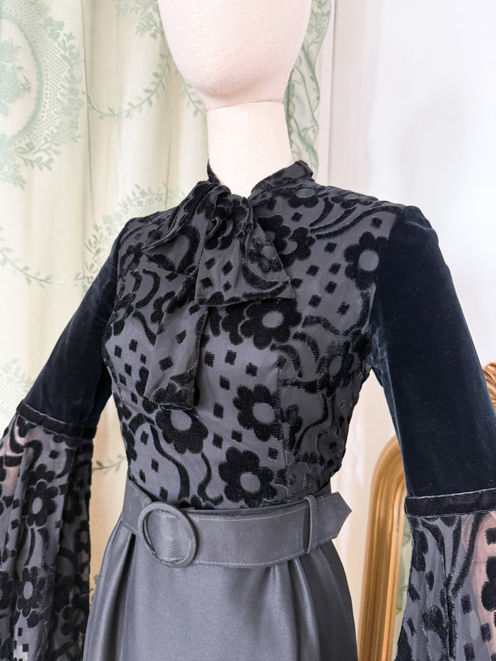 CURSE ~ INSANE RARE 1970S DEVORE SATIN BLACK MAXI DRESS