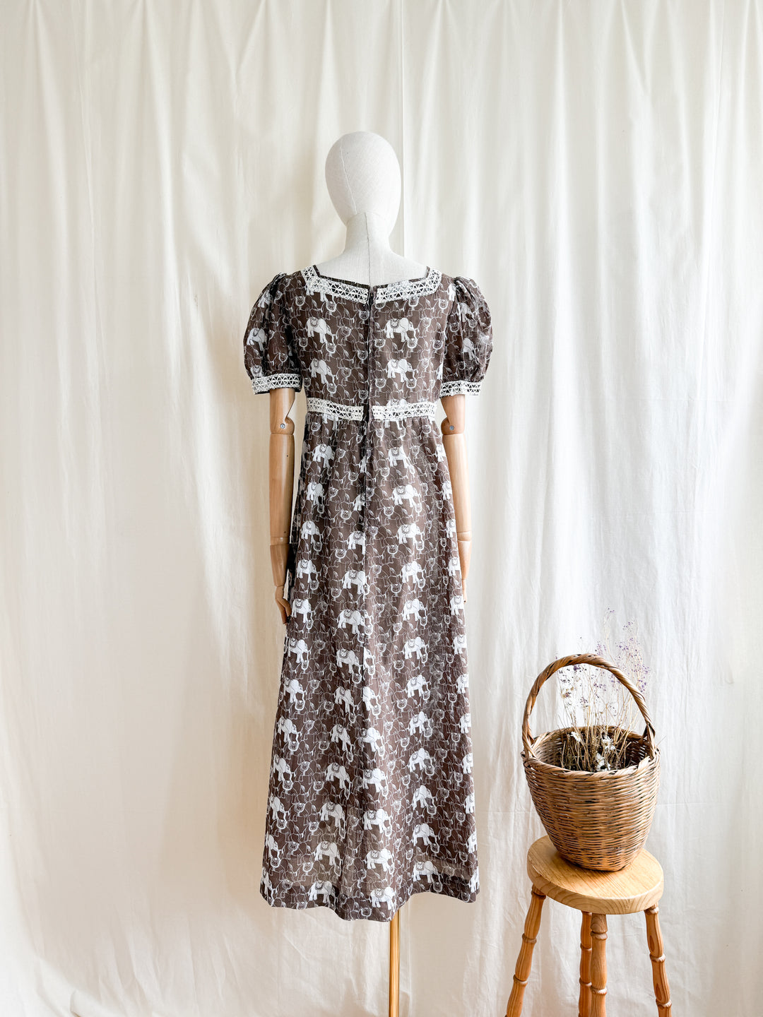 Gorgeous Rare 70s Elephant Print Light Cotton Lace Trimmed Maxi Dress