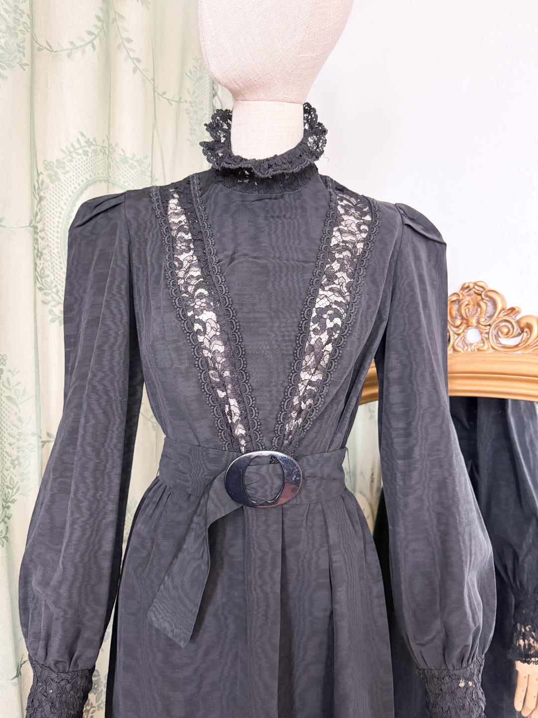 GRIMOIRE ~ DIVINE INSANE PRECIOUS RARE 1970S LEE BENDER AT BUS STOP MOIRE GROSGRAIN MAXI DRESS